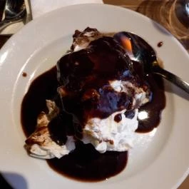 Trófea Grill Étterem - Király utca Budapest - Étel/ital