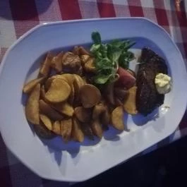 Fehér Ló Pub & Steak House Siófok - Étel/ital
