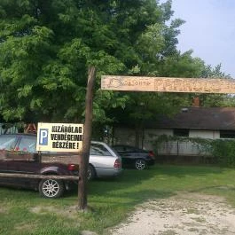 Varga Panzió, Gárdony - Medence/kert