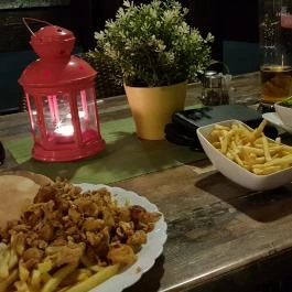 King Shoarma Török Étterem és Kávéház Komárom - Étel/ital