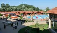 Aqua-Spa Konferencia és Wellness Hotel Cserkeszőlő - Medence/kert
