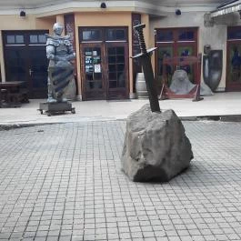 Excalibur Középkori Lovag Étterem Eger - Külső kép