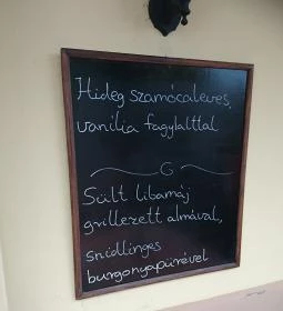 Főtér Cafe Restaurant