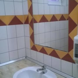 Halász Cukrászda Szerencs - Mosdó