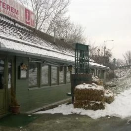 Halra Bor Étterem Rakamaz - Külső kép