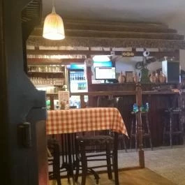 Halra Bor Étterem, Rakamaz - Belső