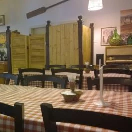 Halra Bor Étterem, Rakamaz - Belső