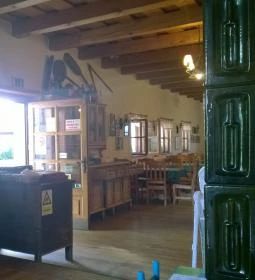 Lebuj Pincefogadó étterme