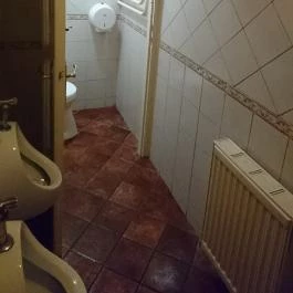 Lugas Vendéglő, Budapest - Mosdó