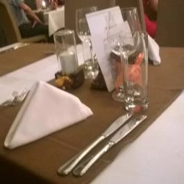 Shiraz Étterem & Dubai Kert Egerszalók - Belső