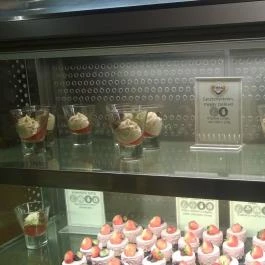 Shiraz Étterem & Dubai Kert Egerszalók - Étel/ital