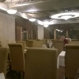 Shiraz Étterem & Dubai Kert Egerszalók - Belső