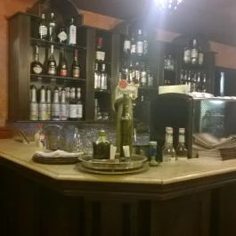 Shiraz Étterem & Dubai Kert Egerszalók - Belső