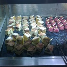 Shiraz Étterem & Dubai Kert Egerszalók - Étel/ital