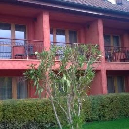 Mesés Shiraz Hotel Egerszalók - Külső kép