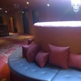 Mesés Shiraz Hotel Egerszalók - Belső