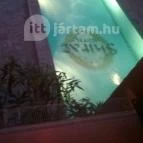 Mesés Shiraz Hotel Egerszalók - Medence/kert