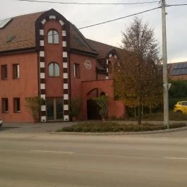 Mesés Shiraz Hotel Egerszalók - Külső kép