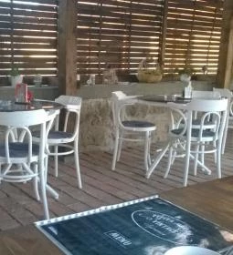 Pepita Macska Vintage Kávézó & Étterem