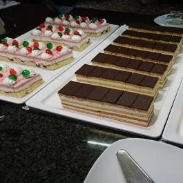 Pinot Noir Étterem, Egerszalók - Étel/ital