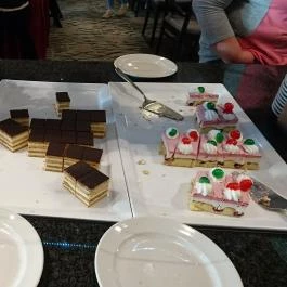 Pinot Noir Étterem, Egerszalók - Étel/ital