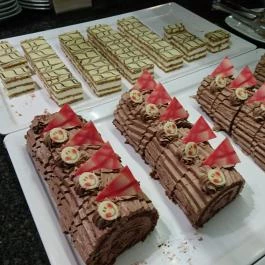 Pinot Noir Étterem, Egerszalók - Étel/ital