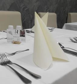 Portobello Wellness & Yacht Hotel Étterme