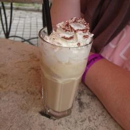 Rondella Presszó Esztergom - Étel/ital