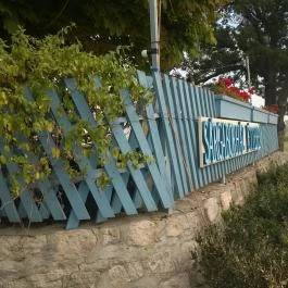 Sárga Borház Vendéglő, Mezőzombor - Külső kép