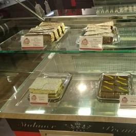 Stühmer Mintabolt & Cukrászda, Maklár - Étel/ital