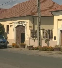 Oroszlános Borvendéglő