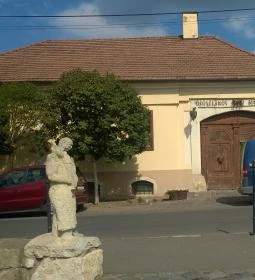 Oroszlános Borvendéglő