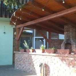 Végállomás Bistro & Wine, Miskolc - Külső kép