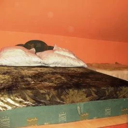 Kontra - Madarasi Lakás Abádszalók - Szobák