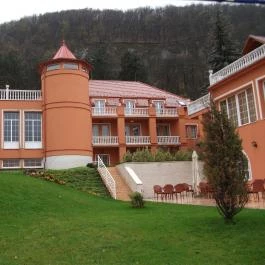 Hotel Bellevue, Esztergom - Külső kép