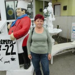 Holdfény Hotel, Forró - Egyéb