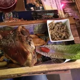 Beer & Wurst, Debrecen - Étel/ital