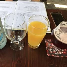 Family Kisvendéglő Gyula - Étel/ital