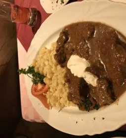 Tabáni Gösser Étterem