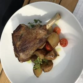 Katlan Tóni Vendéglője A Malomhoz Veresegyház - Étel/ital