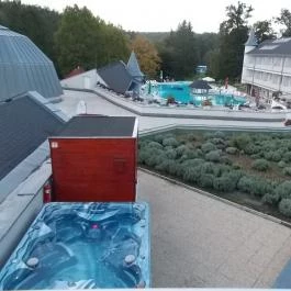 Ambient Hotel & ThermalSPA****, Sikonda - Medence/kert