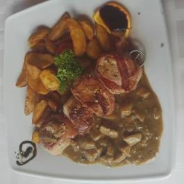 Anno Taverna, Balatonszárszó - Étel/ital