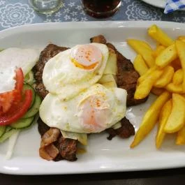 Hellasz Taverna Görög Finomságok, Szolnok - Étel/ital