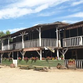 Henryx Western City, Császár - Egyéb