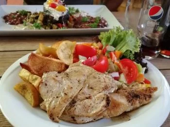 Maláta Sörkert Szolnok