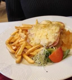 Szent István Király Vendéglő