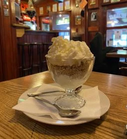 Stettni Klub & Bisztró