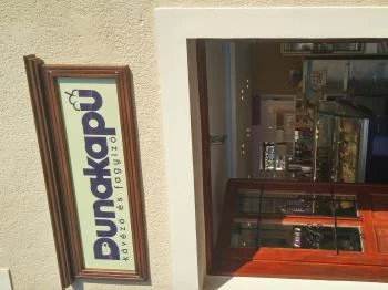 Dunakapu Kávézó & Fagyizó Győr