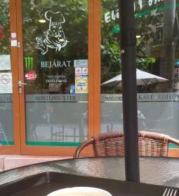 Mester Gyorsétterem & Kávézó