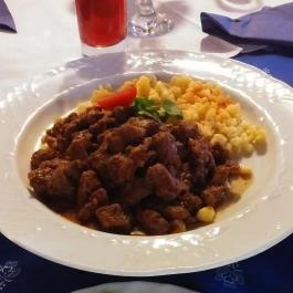 Szél Fiai Fogadó & Cellárium Nyúl - Étel/ital